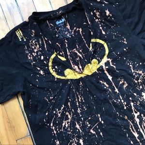 ▫️r e s t y l e d || sparkle batman choker tee▫️